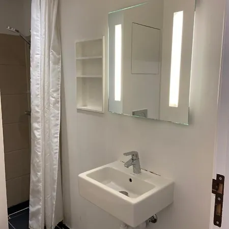 Bright 1-bedroom In Popular Vesterbro דירה